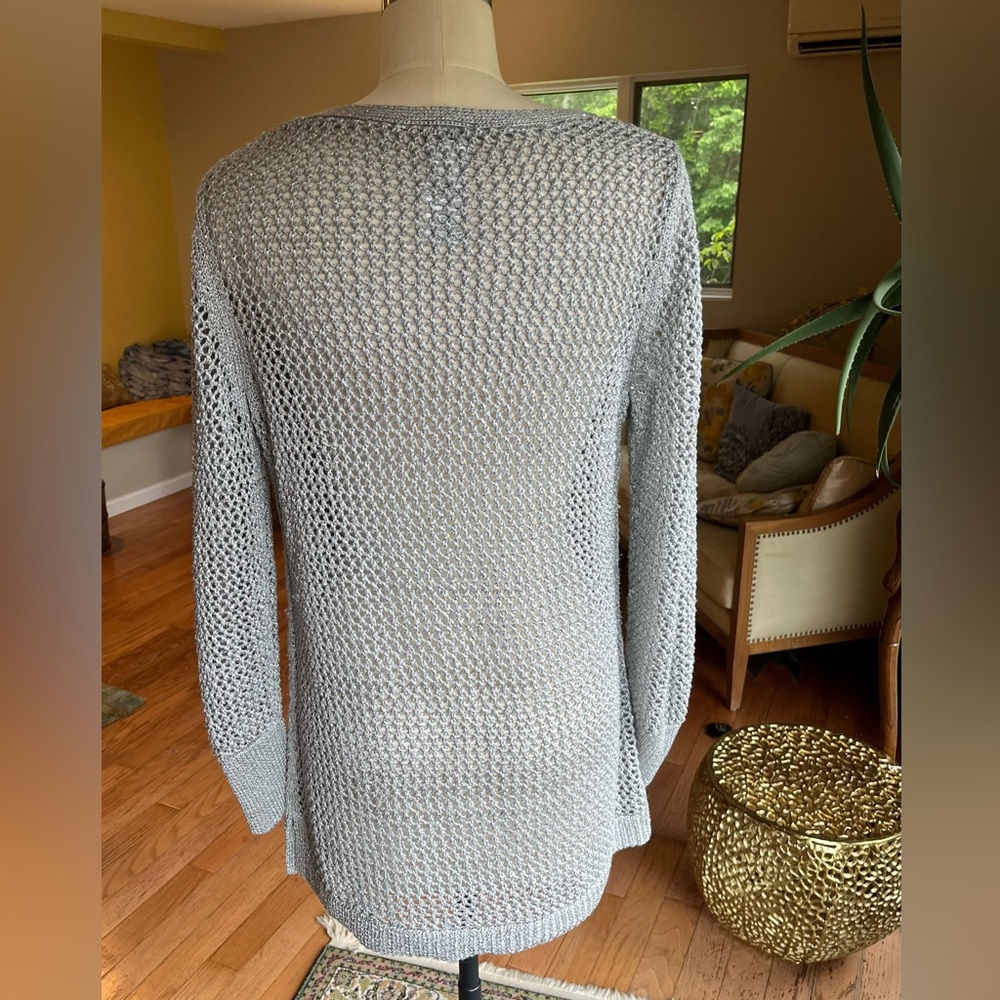 Chico's Gray Crew Neck Sweater with Textured Knit Size 1 - Picture 3 of 6